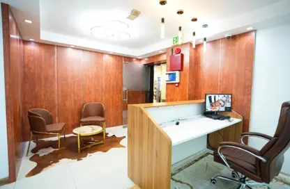 Business Centre - Studio - 1 Bathroom for rent in Al Kazim Building - Karama Park Area - Al Karama - Dubai