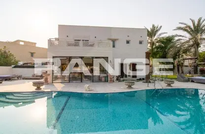 Villa - 4 Bedrooms - 5 Bathrooms for rent in Meadows 9 - Meadows - Dubai