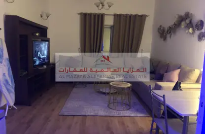 شقة - 2 غرف نوم - 2 حمامات للايجار في برج الياسمين - المجاز - الشارقة