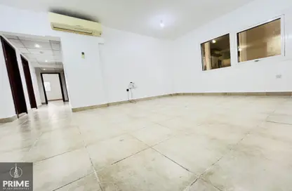 Apartment - 3 Bedrooms - 2 Bathrooms for rent in Al Wahda Street - Al Wahda - Abu Dhabi