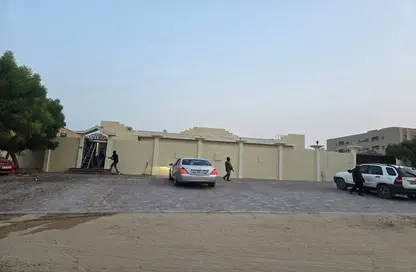 Villa - 5 Bedrooms - 7 Bathrooms for rent in Al Rawda 1 - Al Rawda - Ajman