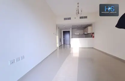 شقة - غرفة نوم - 1 حمام للايجار في برج يونى استايت الرياضية - مدينة دبي الرياضية - دبي