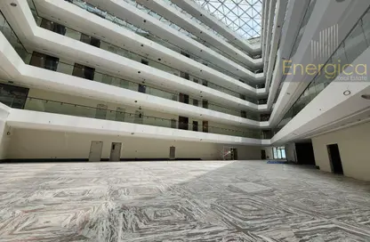 Retail - Studio for rent in Golden Gate - Oud Metha - Bur Dubai - Dubai