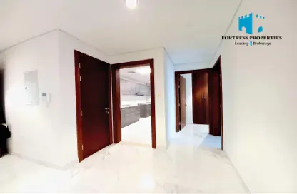 شقة - 2 غرف نوم - 2 حمامات للايجار في برج الغيث - شارع حمدان - أبوظبي