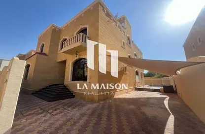 Compound - 5 Bedrooms - 6 Bathrooms for sale in Shakhbout City - Abu Dhabi
