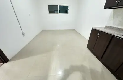 Apartment - Studio - 1 Bathroom for rent in Muroor Area - Abu Dhabi