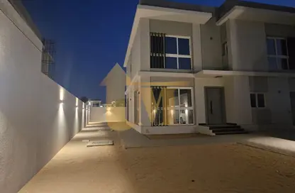 Villa - 4 Bedrooms - 5 Bathrooms for rent in Al Khawaneej 2 - Al Khawaneej - Dubai Villa - 4 Bedrooms - 5 Bathrooms for rent in Al Khawaneej 2 - Al Khawaneej - Dubai