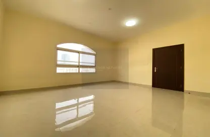 Apartment - 1 Bedroom - 1 Bathroom for rent in Binal Jesrain - Between Two Bridges - Abu Dhabi