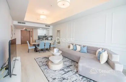Living / Dining Room image for: Apartment - 2 Bedrooms - 2 Bathrooms for rent in MINA by Azizi - Palm Jumeirah - Dubai, Image 1
