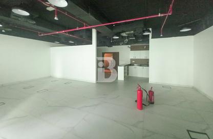 مكتب - استوديو للايجار في برج كلوفر - الخليج التجاري - دبي