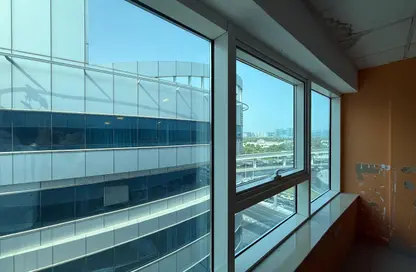 Office Space - Studio - 1 Bathroom for rent in Hamsah A - Al Karama - Dubai