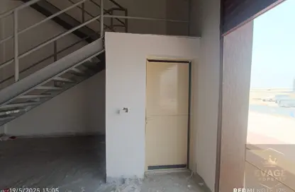 Warehouse - Studio - 1 Bathroom for rent in Al Jurf Industrial 2 - Al Jurf Industrial - Ajman