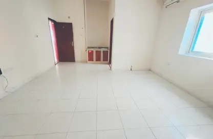 Apartment - Studio - 1 Bathroom for rent in Fire Station Road - Muwaileh - Sharjah