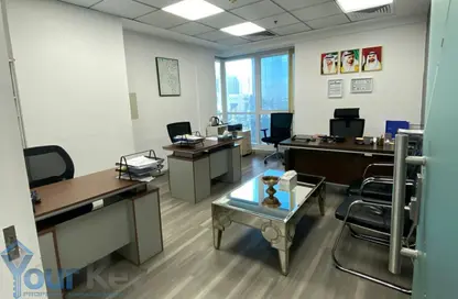 مركز أعمال - استوديو - 1 حمام للايجار في برج لطيفة - شارع الشيخ زايد - دبي