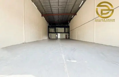 Warehouse - Studio - 1 Bathroom for rent in Umm Ramool - Dubai Warehouse - Studio - 1 Bathroom for rent in Umm Ramool - Dubai