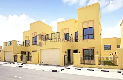 Villa - 4 Bedrooms - 5 Bathrooms for rent in Nad Al Sheba Villas - Nad Al Sheba 3 - Nad Al Sheba - Dubai