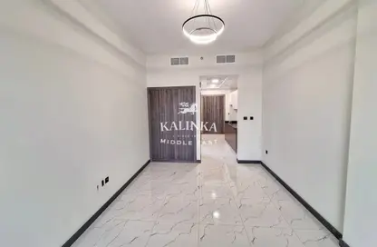Apartment - Studio - 1 Bathroom for rent in Rukan Tower B - Rukan Tower - Dubai Land - Dubai