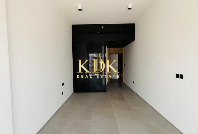 15661000 - Property Main Image