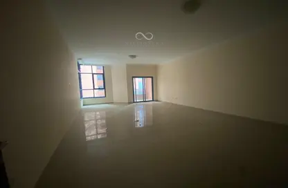 Apartment - 3 Bedrooms - 3 Bathrooms for sale in Abu shagara Building 2 - Budaniq - Al Qasimia - Sharjah
