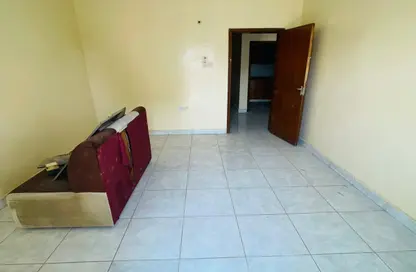 Empty Room image for: Apartment - 2 Bedrooms - 1 Bathroom for rent in Al Rashidiya 2 - Al Rashidiya - Ajman, Image 1