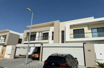 Villa - 5 Bedrooms - 7 Bathrooms for rent in Hoshi - Al Badie - Sharjah