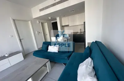 شقة - غرفة نوم - 1 حمام للايجار في إيست فييليدج - الجادة - الشارقة