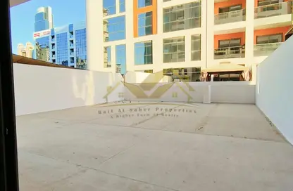 Apartment - 1 Bedroom - 2 Bathrooms for rent in Jumeirah Garden City - Al Satwa - Dubai