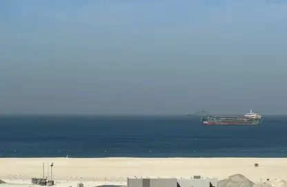 شقة - غرفة نوم - 2 حمامات للايجار في مساكن كورنيش عجمان - طريق كورنيش عجمان - عجمان شقة - غرفة نوم - 2 حمامات للايجار في مساكن كورنيش عجمان - طريق كورنيش عجمان - عجمان