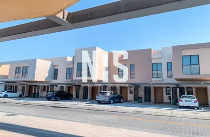 Townhouse - 3 Bedrooms - 4 Bathrooms for rent in Aldhay at Bloom Gardens - Bloom Gardens - Al Salam Street - Abu Dhabi
