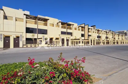 Villa - 3 Bedrooms - 4 Bathrooms for rent in Mulberry Mansion - Jumeirah Village Circle - Dubai