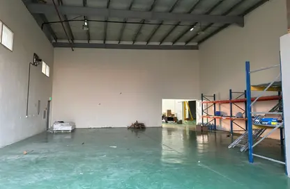 مستودع - استوديو - 4 حمامات للايجار في أم الثعوب - أم القيوين مستودع - استوديو - 4 حمامات للايجار في أم الثعوب - أم القيوين