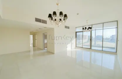 Empty Room image for: Apartment - 2 Bedrooms - 4 Bathrooms for sale in The Polo Residence - Meydan Avenue - Meydan - Dubai, Image 1