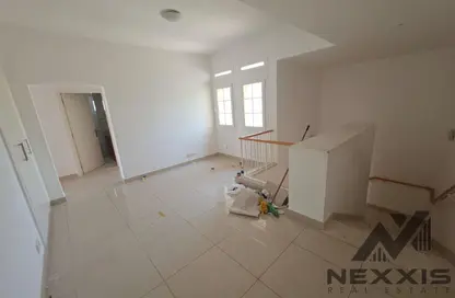 فيلا - 3 غرف نوم - 4 حمامات للايجار في الينابيع 5 - الينابيع - دبي فيلا - 3 غرف نوم - 4 حمامات للايجار في الينابيع 5 - الينابيع - دبي