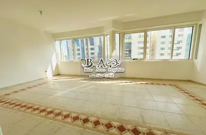 Empty Room image for: Apartment - 3 Bedrooms - 3 Bathrooms for rent in Al Noor Tower - Khalifa Street - Abu Dhabi, Image 1
