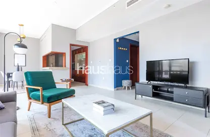 شقة - غرفة نوم - 1 حمام للبيع في البرج الجنوبي 5 - الجناح الجنوبي - وسط مدينة دبي - دبي