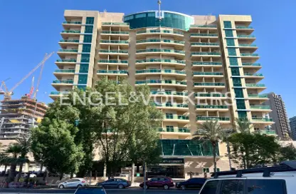 شقة - غرفة نوم - 2 حمامات للايجار في مساكن النخبة رقم 2 - مساكن النخبة الرياضية - مدينة دبي الرياضية - دبي