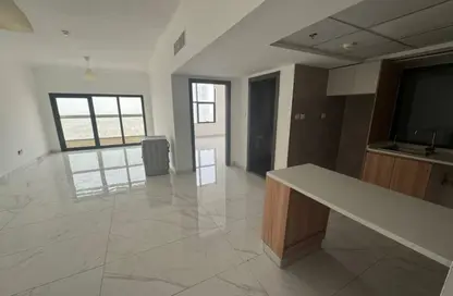 Apartment - 1 Bedroom - 2 Bathrooms for rent in Al Rashidiya Towers - Al Rashidiya - Ajman Downtown - Ajman