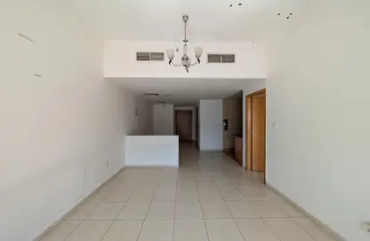 Apartment - 1 Bedroom - 2 Bathrooms for rent in Axis Residence 5 - Axis Residence - Dubai Silicon Oasis - Dubai