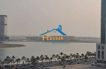 Apartment - 2 Bedrooms - 2 Bathrooms for rent in Al Khan 5 building - Al Khan - Sharjah