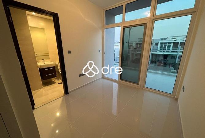 15032030 - Property Image 2