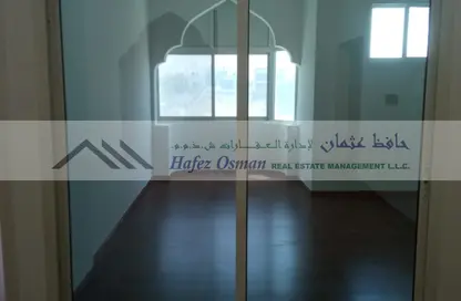 Apartment - 2 Bedrooms - 1 Bathroom for rent in Between Two Bridges - Abu Dhabi