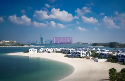 Apartment - 2 Bedrooms - 3 Bathrooms for rent in Al Haseer - Shoreline Apartments - Palm Jumeirah - Dubai