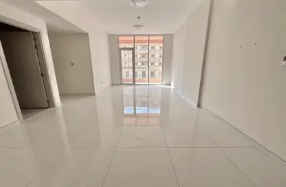 Apartment - 2 Bedrooms - 3 Bathrooms for rent in Muwaileh 3 Building - Muwaileh - Sharjah