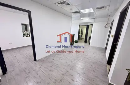 Office Space - Studio - 1 Bathroom for rent in Hussain Al Muallah Tower - Al Nahyan - Abu Dhabi