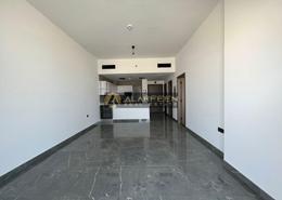 صورةغرفة فارغة لـ: شقة - 1 غرفة نوم - 2 حمامات للكراء في جويا بلانكا ريزيدنس - ارجان - دبي, صورة 1