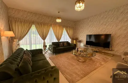 Villa - 4 Bedrooms - 5 Bathrooms for sale in Nad Al Sheba Villas - Nad Al Sheba 3 - Nad Al Sheba - Dubai