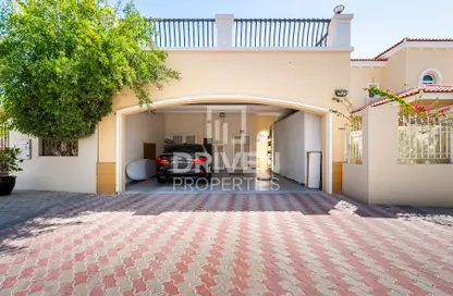 Villa - 4 Bedrooms - 5 Bathrooms for sale in Legacy - Jumeirah Park - Dubai