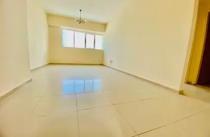 Apartment - 1 Bedroom - 1 Bathroom for rent in Al Khan Lagoon Tower - Al Khan Lagoon - Al Khan - Sharjah