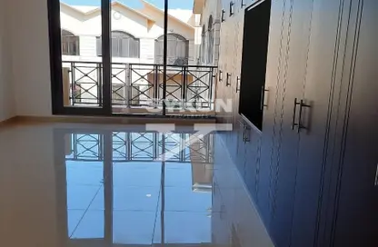 فيلا - 4 غرف نوم - 4 حمامات للايجار في فلج 33 - البرشاء 1 - البرشاء - دبي