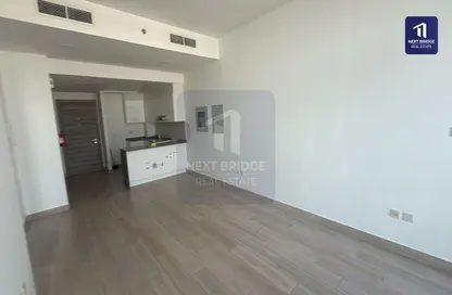 Apartment - 1 Bedroom - 2 Bathrooms for rent in Bloom Towers C - Bloom Towers - Jumeirah Village Circle - Dubai